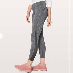 LuluLemon Train Times 7/8 25”